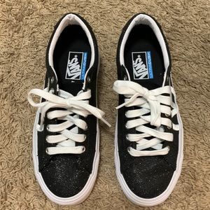 Women’s size 8.5/Men’s size 7 VANS
